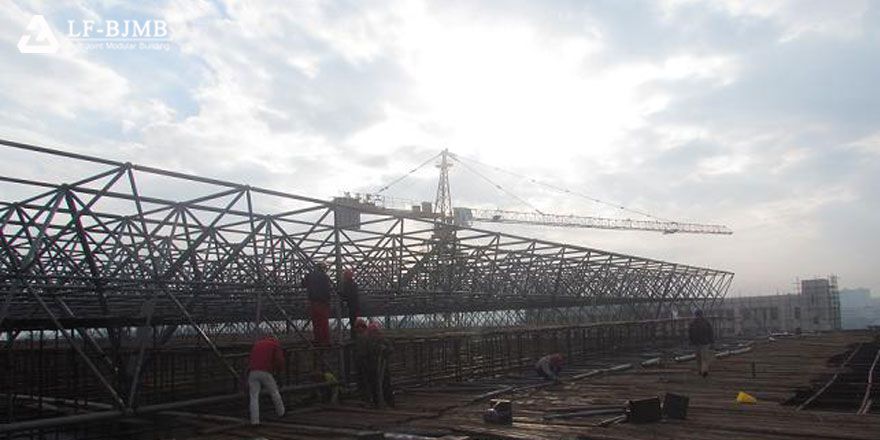 fast installation space frame roof structure