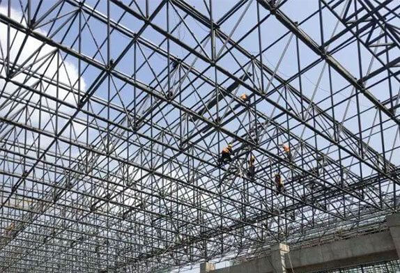 Advantages of high altitude sliding method for installation space frame