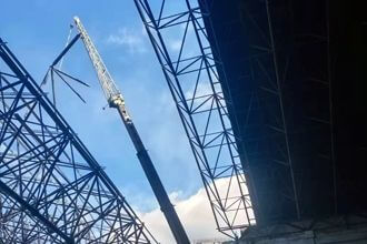 Analyze the problems of the high-strength bolt connection of the steel structure space frame in the construction