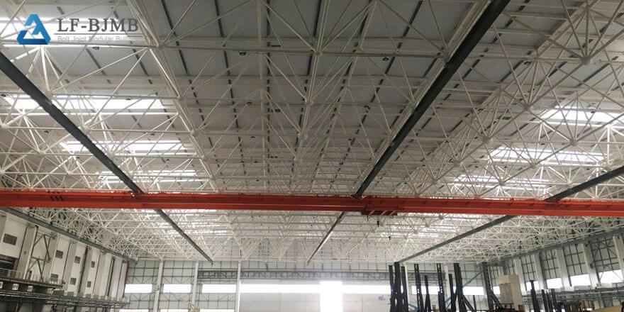 space frame structure hangar roof