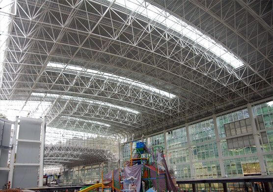 Prefab space frame indoor water park construction