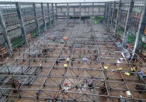 Steel Structure Roof of Long-Span High-Speed Railway Station