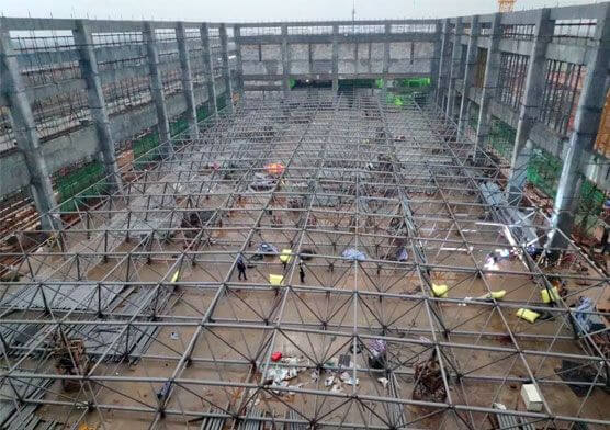 Steel Structure Roof of Long-Span High-Speed Railway Station