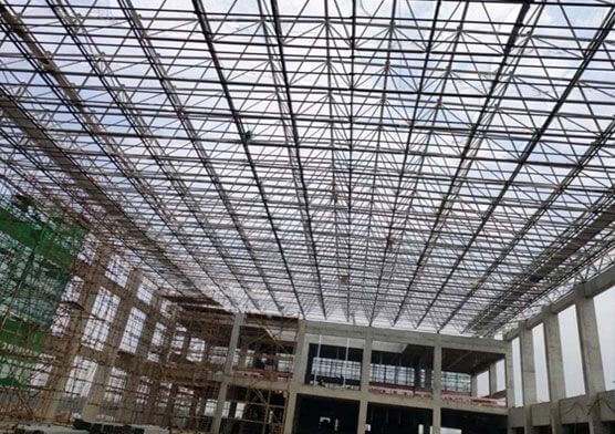 Steel Structure Roof of Long-Span High-Speed Railway Station