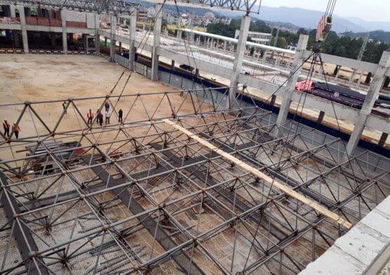 Steel Structure Roof of Long-Span High-Speed Railway Station