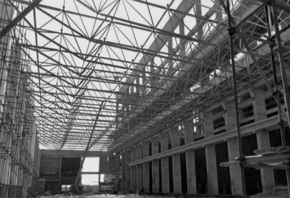 Space frame construction of unloading hall