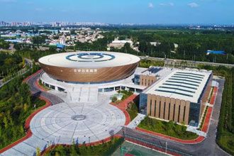 Large-Span Steel Structure Gymnasium Construction Technology