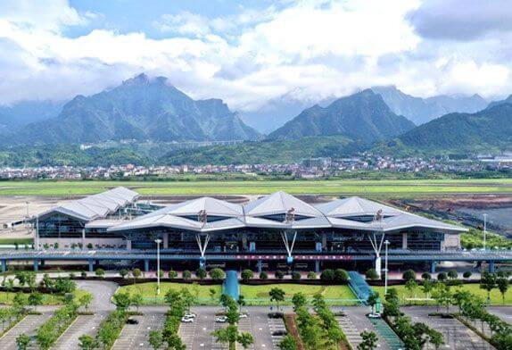 airport terminal building 