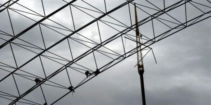 Steel space frame for battery warehouse