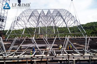 Installation of bolted ball space frame structure coal shed (part 2)