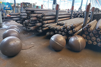 How to choose between bolted and welded balls in practical applications?
