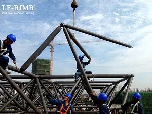 Large span steel structure connection design showing optimized load transfer and structural performance